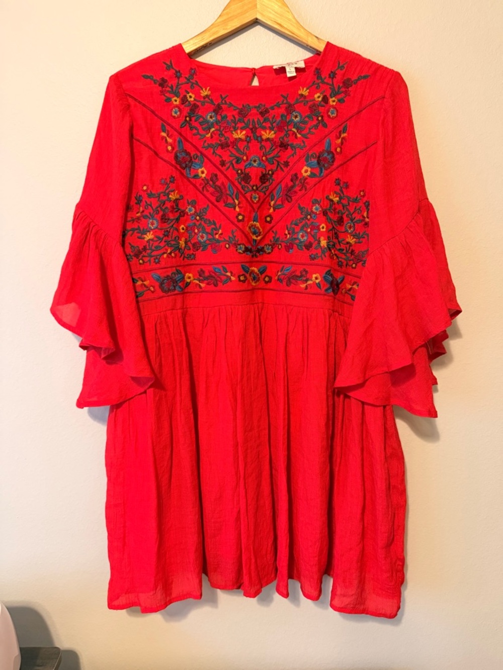 Umgee women’s Red Embroidered Ruffled-Sleeve Mini tunic Dress